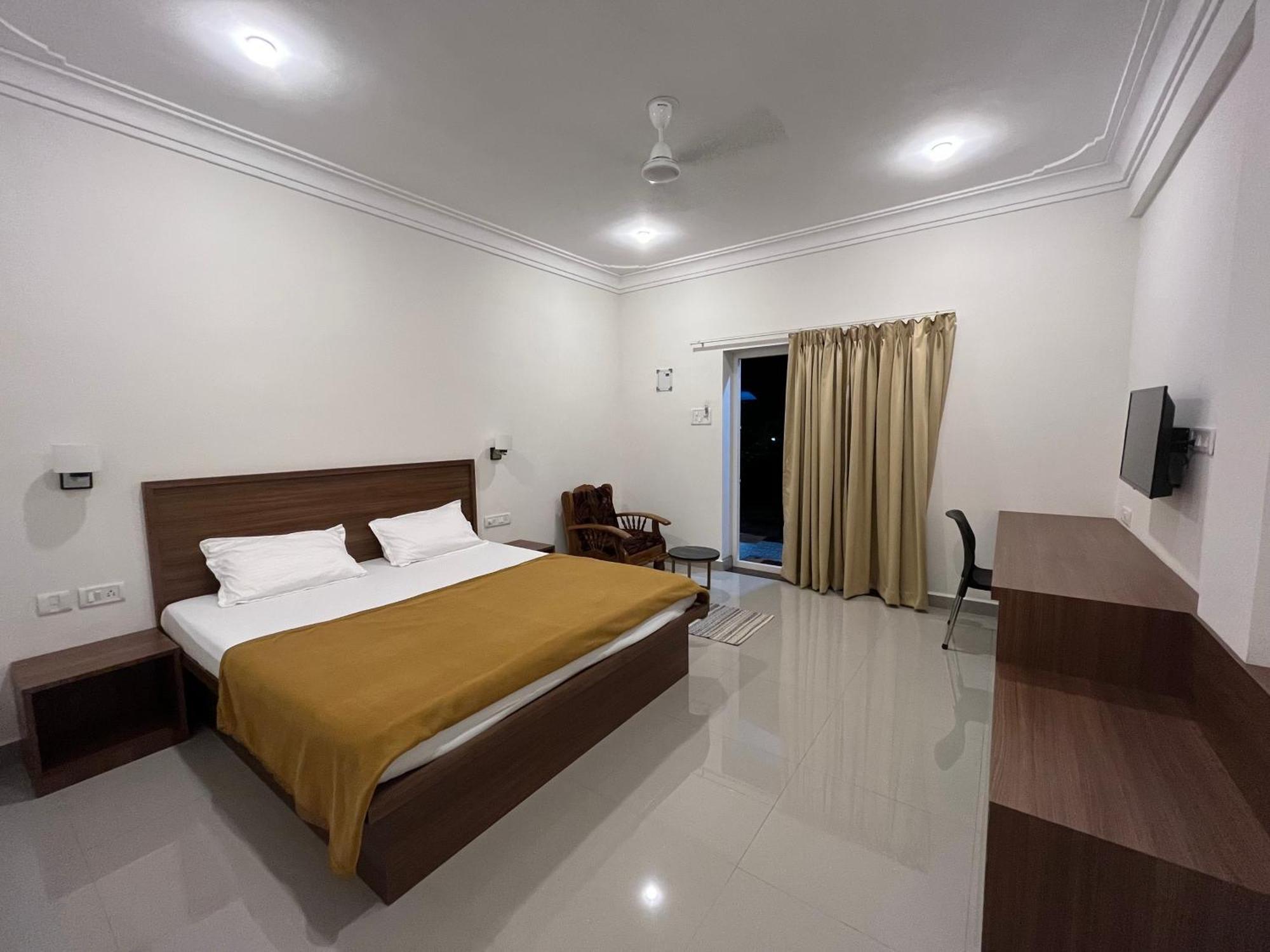 Morjim Sunset Guesthouse - 300 Meter To Morjim Beach Exterior foto