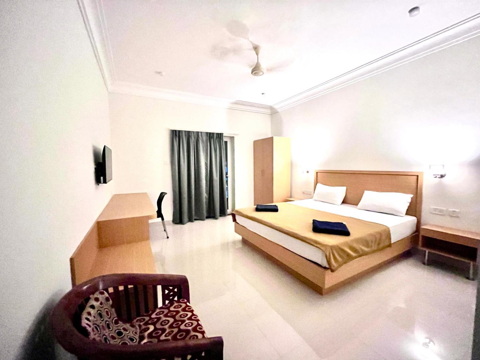 Morjim Sunset Guesthouse - 300 Meter To Morjim Beach Exterior foto