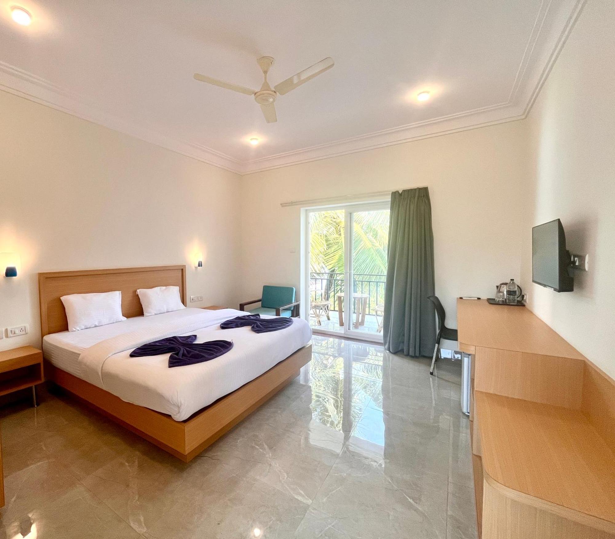Morjim Sunset Guesthouse - 300 Meter To Morjim Beach Exterior foto